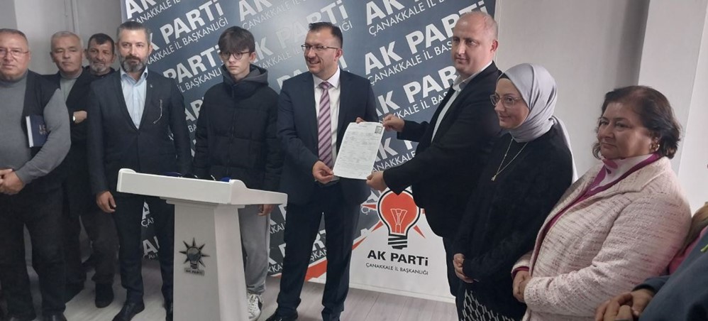 AK PARTİ’ DE ADAYLIĞINI İLK AÇIKLAYAN SAMİ YAVAŞ OLDU