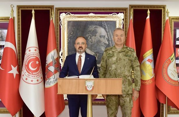 BÜLENT TURAN’DAN, 2. KOLORDU’YA ZİYARET